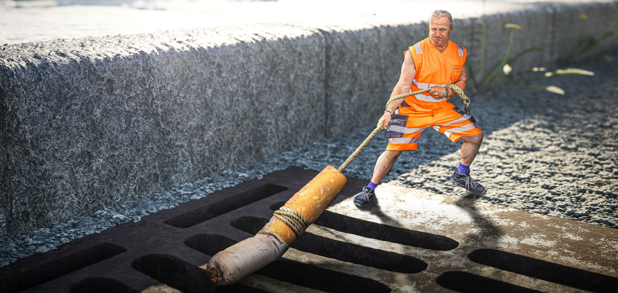 Männer die Flaschen schieben