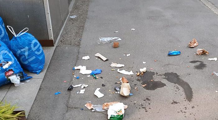 Abfallsäcke erst am Abfuhrtag rausstellen